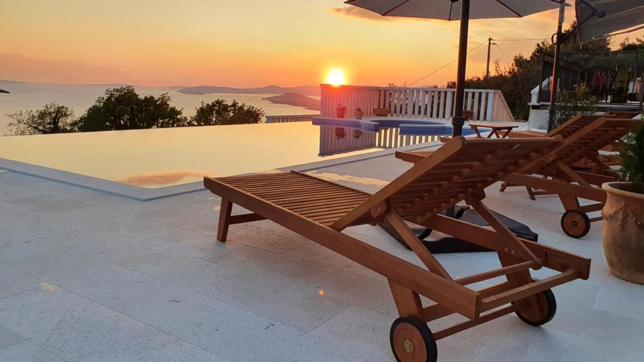 Sea View Luxury Apart Hotel Villa Conte With Swiming Pool And Romantic Spa 포드스트라나 외부 사진