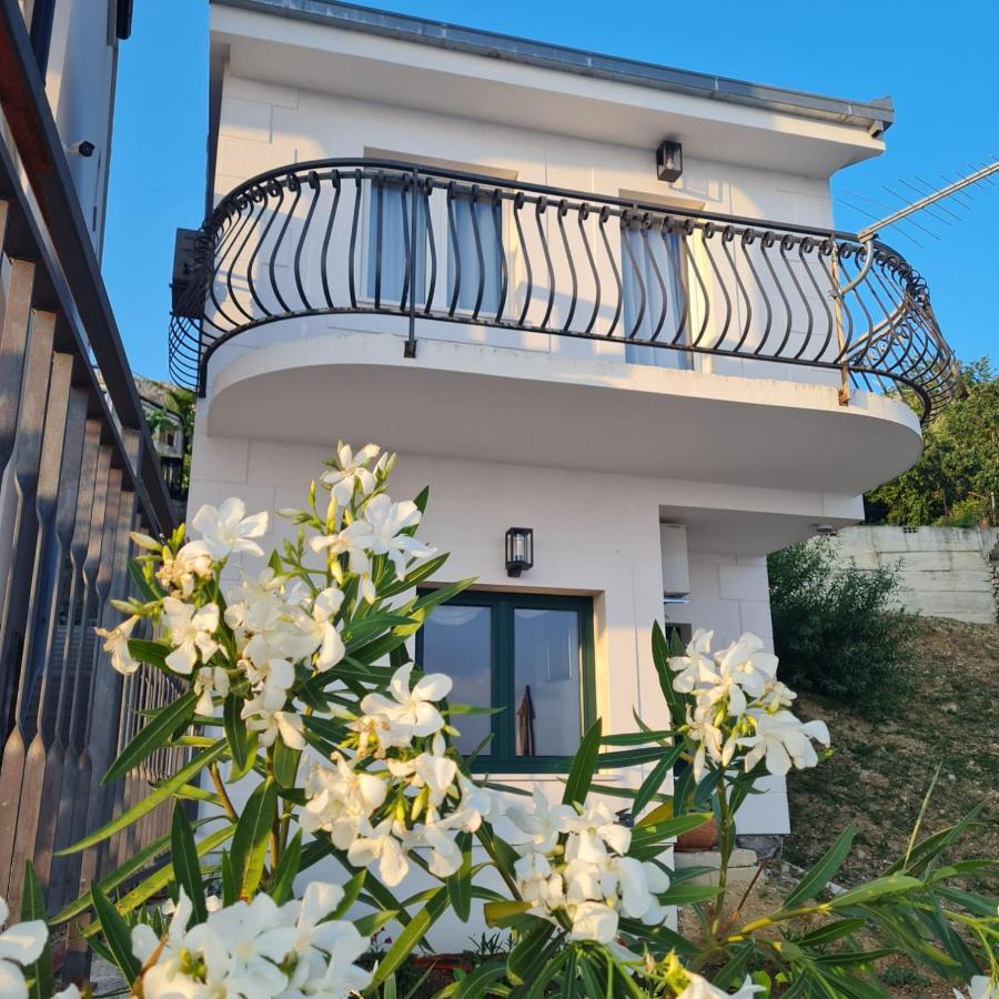 Sea View Luxury Apart Hotel Villa Conte With Swiming Pool And Romantic Spa 포드스트라나 외부 사진