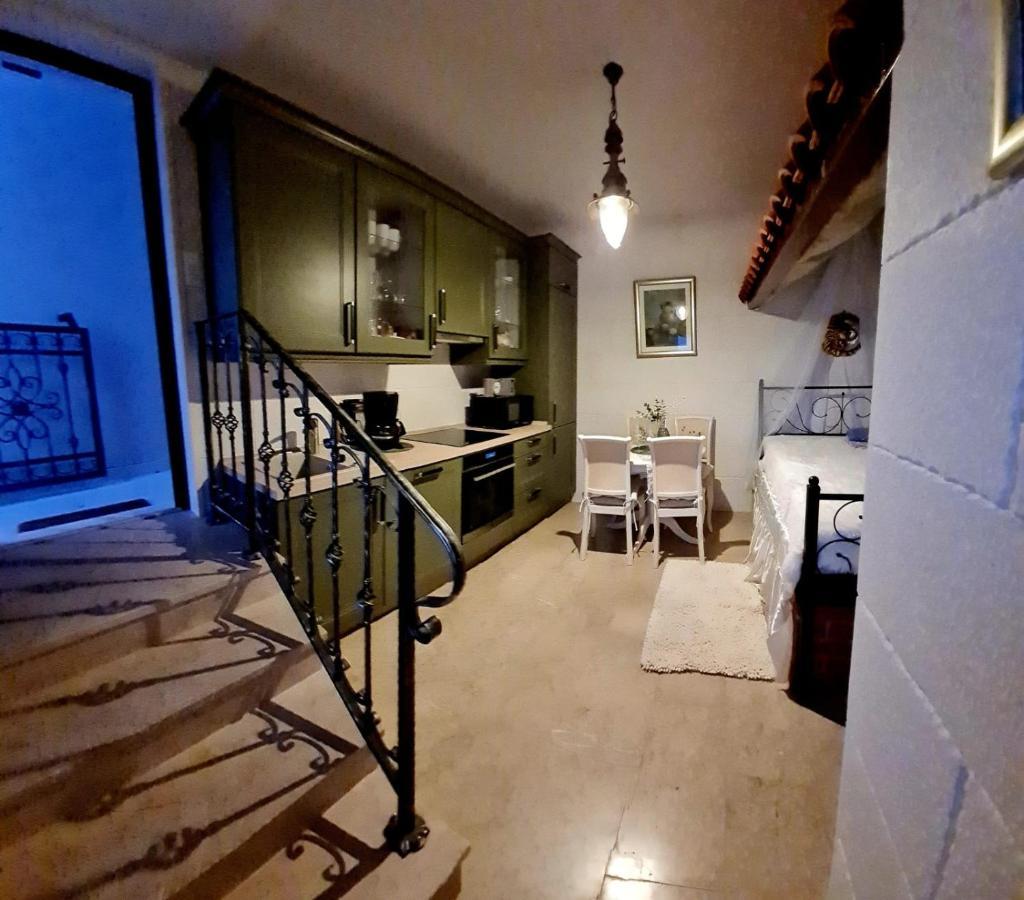 Sea View Luxury Apart Hotel Villa Conte With Swiming Pool And Romantic Spa 포드스트라나 외부 사진